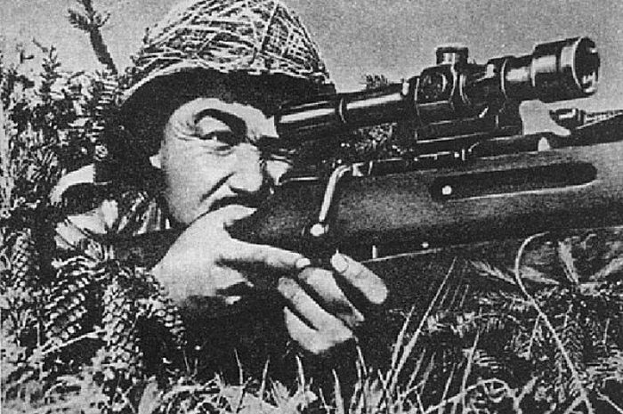 Meskipun hanya dibekali nasi kering dan air putih sniper Jepang sanggup mengendap selama berminggu-minggu.