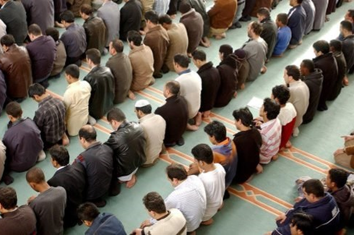 Selain menjadi ladang amal, shalat dhuha rupanya membantu penderita diabetes untuk sembuh dari penyakitnya. Bagaimana bisa?