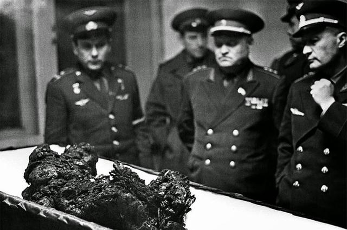 Misi demi misi dilakukan oleh Komarov dan semuanya berjalan dengan baik, hingga suatu ketika tahun 1967, Komarov kembali dikirim ke ruang angkasa.