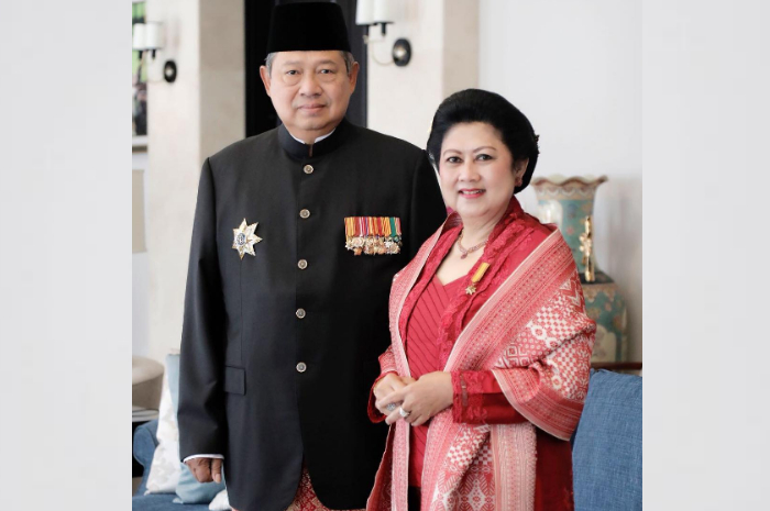 Susilo Bambang Yudhoyono dan Ani Yudhoyono pertama kali bertemu di awal tahun 1973 di Magelang, Jawa Tengah.