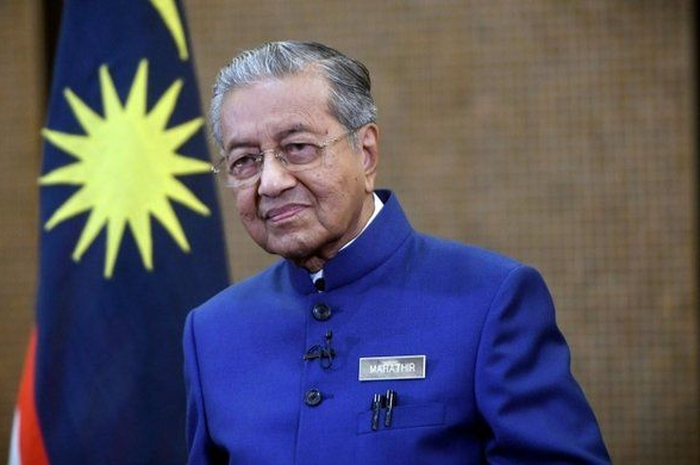 Di usia 93 tahun, perdana menteri Malaysia  Dr Mahathir Mohammad tetap aktif dan tak pikun. Apa rahasianya?
