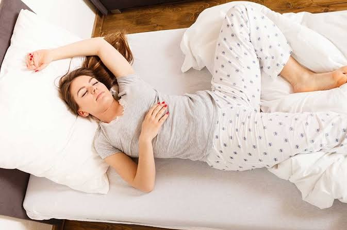 Tidur nyenyak membuat kulit sehat, tubuh sehat dan pikiran tenangm juga penting untuk fungsi tubuh. Tapi bagaimana ceritanya jika kebanyakan tidur?