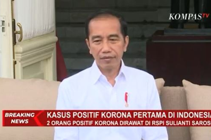 Dilaporkan ada dua orang yang dinyatakan positif virus corona. Mereka adalah ibu dan anak yang masing-masing berusia 64 tahun dan 31 tahun.