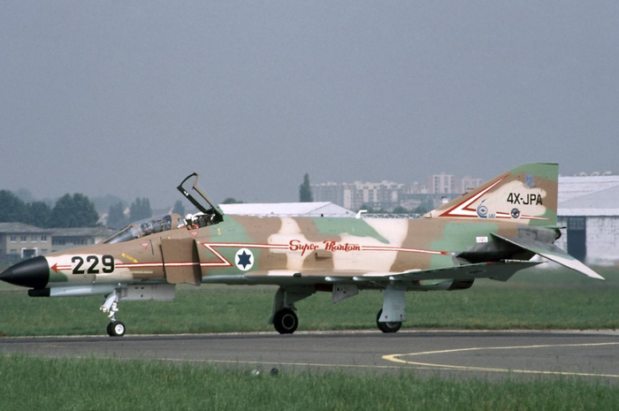 F-4 &quot;Super Phantom&quot;