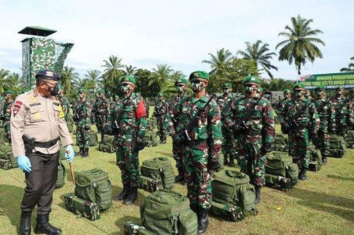 450 Prajurit Batalyon 122/Tombak Sakti tengah bersiap berangkat ke Papua
