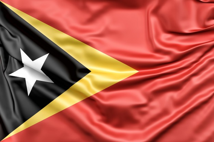 Bendera Timor Leste yang baru digunakan pada 2002.