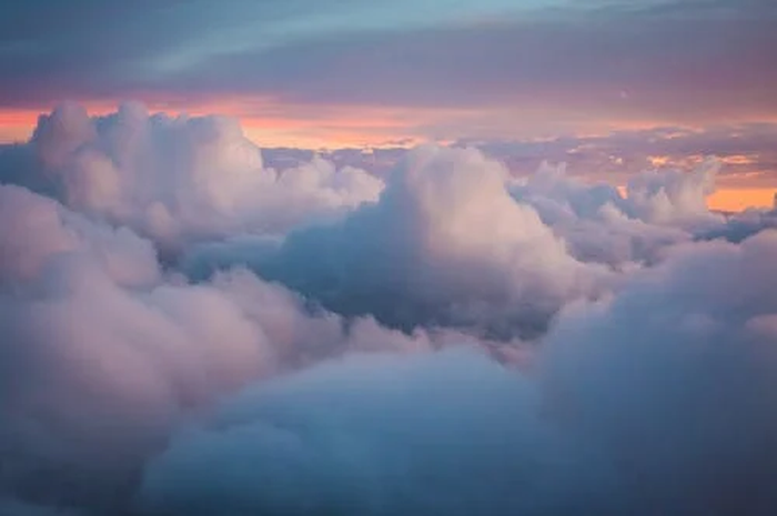 Firasat awan dan kabut menurut Primbon Jawa.