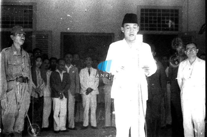 Apakah makna dari proklamasi kemerdekaan Indonesia untuk kehidupan di masa kini dan masa depan?