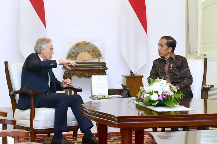 Presiden Joko Widodo bertemu Tony Blair, &nbsp;mantan Perdana Menteri Inggris.
