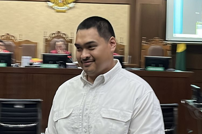 Menteri Pemuda dan Olahraga Dito Ariotedjo membantah menerima aliran dana Rp27 miliar terkait korupsi BTS yang menjerat Johny G Plate.