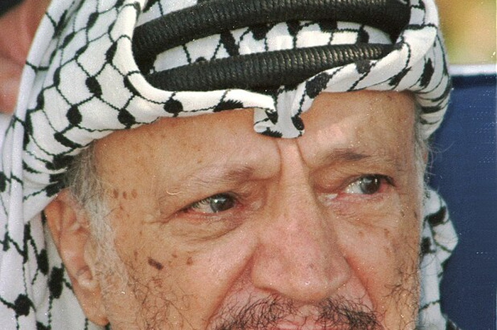 Yasser Arafat punya jejak panjang dalam mengawal perjuangan kemerdekaan Palestina. Pernah diganjar hadiah Nobel.