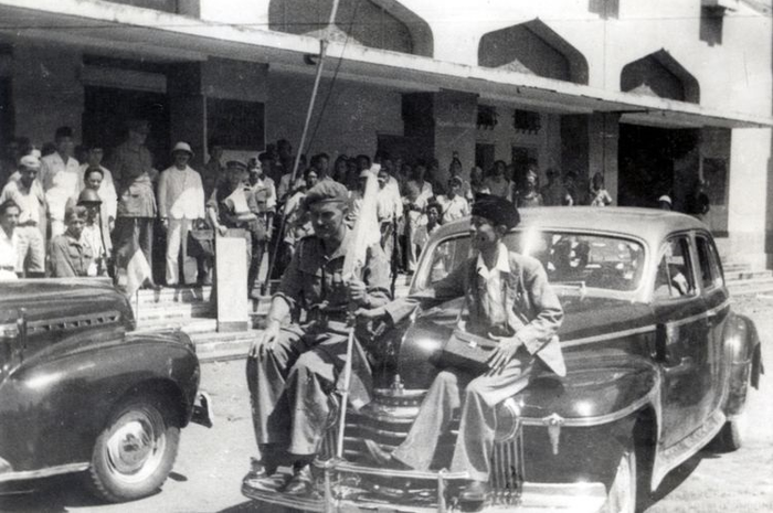 Masih menjadi pertanyaan, siapa sebenarnya yang menembak Brigjen Mallaby di mana temasnya memicu Pertempuran 10 November 1945 Surabaya.