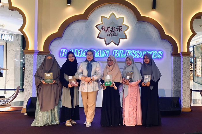 Temukan keunikan produk Islami dan pengalaman menarik di Pameran Islam Gramedia Alif Ba Ta. Inspirasi berlimpah menanti Anda!