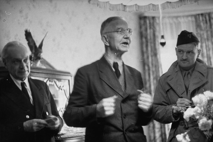 Hjalmar Schacht, ekonom Nazi yang diundang ke Indonesia.
