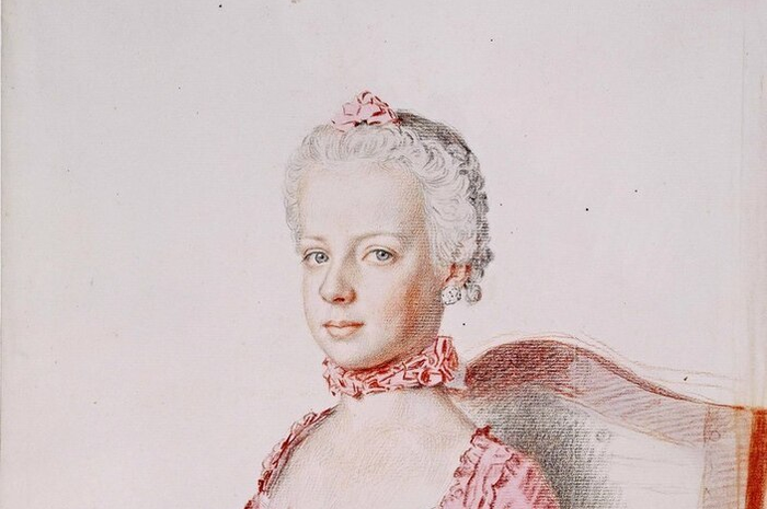 Kecintaannya terhadap berlian membuat Marie Antoinette pernah terseret sebuah skandal besar.