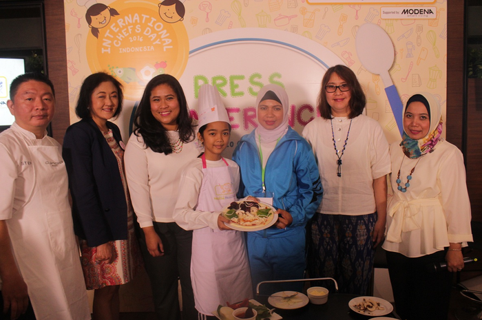 Para pembicara hadir untuk menceritakan manfaat memasak bersama si kecil dan berbagi informasi tentang gizi. 