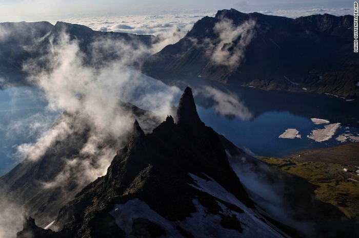 Gunung Paektu di perbatasan China-Korea Utara
