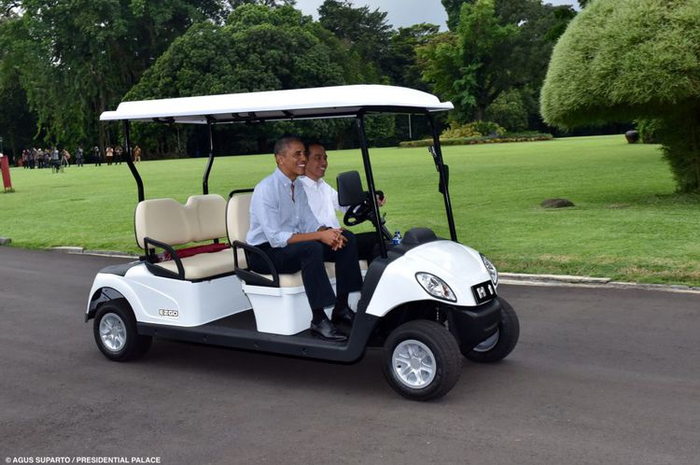 Presiden Jokowi jadi sopir Barack Obama