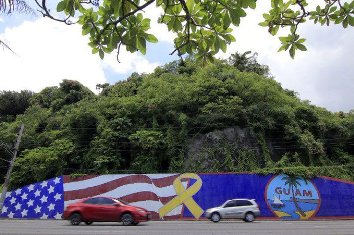 Jika Guam benar-benar diserang, maka tak banyak waktu bagi warga pulau itu untuk berlindung atau melarikan diri.