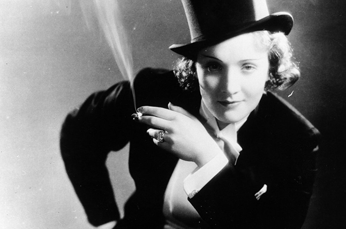 Tidak banyak orang yang megenal Marlene Dietrich, padahal dia merupakan salah satu "pasukan tempur" dalam Perang Dunia II.
