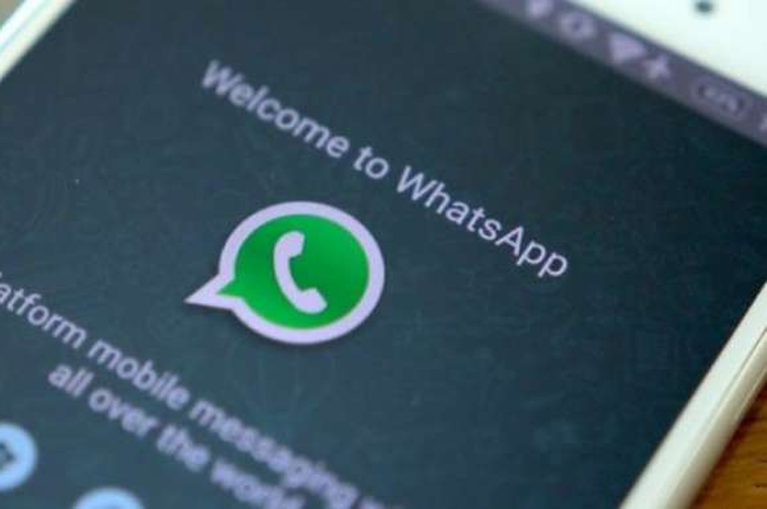 Pernahkah kamu perhatikan setiap kali sehabis mengirim pesan lewat WhatsApp, sebelum tanda centang ada simbol tanda jam? Ternyata ini artinya