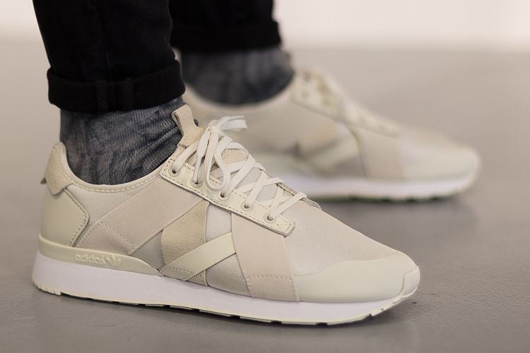 Berkat Teknologi AR, Adidas Mampu Jual Sneaker dalam Hitungan Menit