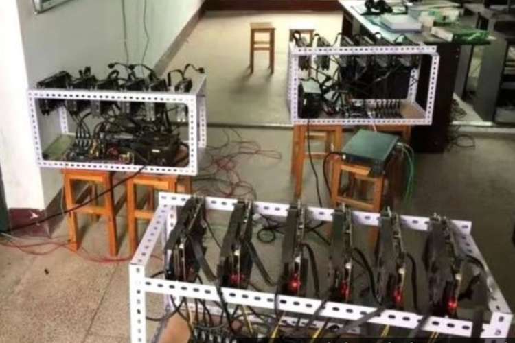 Kepergok Curi Listrik untuk Tambang Uang Virtual, Kepsek Dipecat