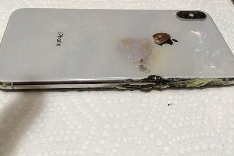Baru Berumur 3 Minggu, iPhone XS Max Tiba-tiba Meledak di Saku Celana