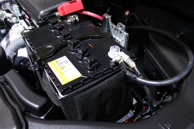 Tambah Pengetahuan, Apaan Sih Aki Basah dan Maintenance Free di Mobil?
