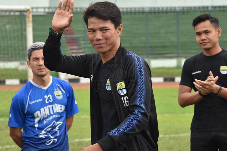 Hengkang Dari Persib Situs Transfermarkt Cantumkan Klub Baru Achmad Jufriyanto Bolasport Com