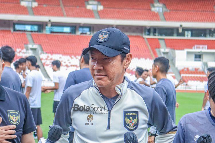 Jelang Laga Melawan Argentina, Shin Tae-yong Dapat Pujian Setinggi Langit dari Legenda Timnas Indonesia - Bolasport | Arenanews-1