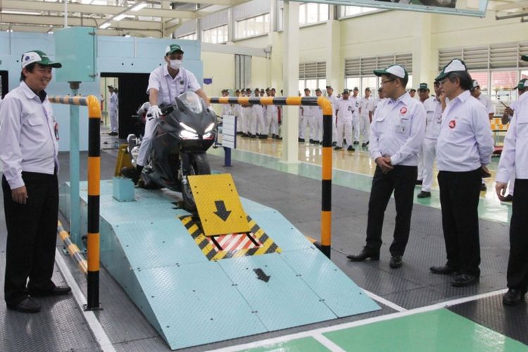 Bukan Cuma Laku di Indonesia, Motor Produksi AHM Melimpah di Luar Negeri