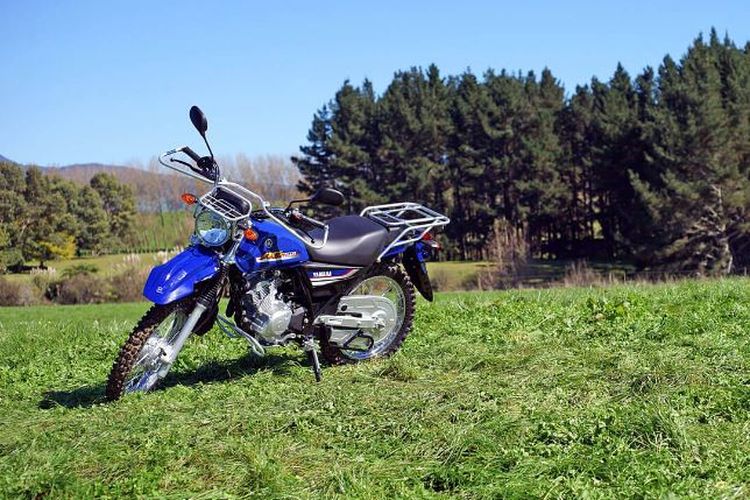 Motor Dual Purpose Yamaha Ini Cocok Buat Kerja di Kebun, Harganya Setara R15