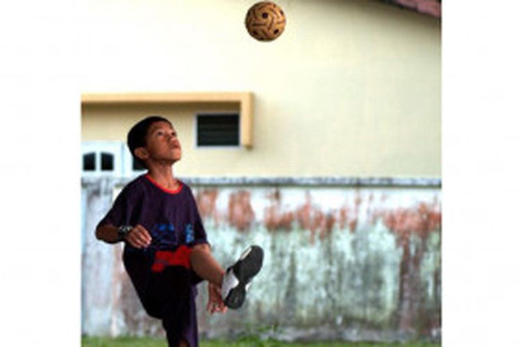 Sepak Takraw Olahraga Yang Menggabungkan Sepak Bola Dan Voli Semua Halaman Bolasport 