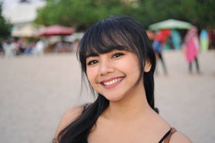 Suporter Cantik Ini Dapat Kado Spesial Dari Bintang Timnas Indonesia Bolasport Com