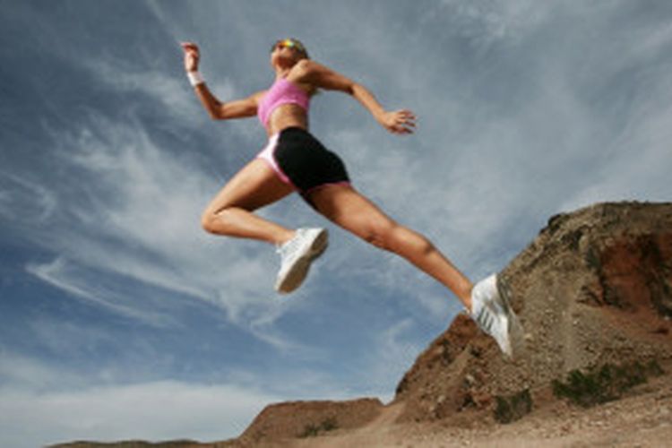 Tips Mengatur Posisi Tubuh Agar Bisa Berlari Cepat Bolasport Com