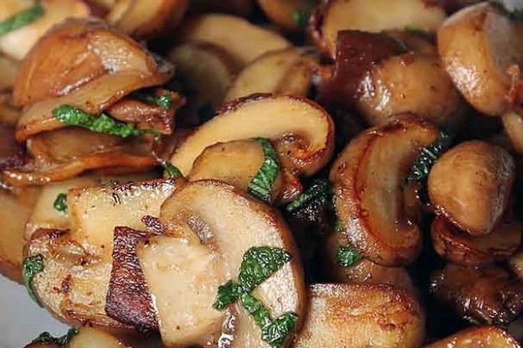 Блюда с грибами. Грибы гарнир рецепт. Постные блюда с грибами. Шампиньоны в необыкновенно хрустящем кляре. Гарнир к грибам шампиньонам.