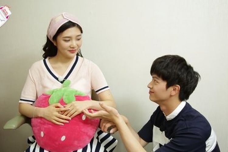 Reuni Pertama Kali Setelah Acara We Got Married, Yook Sungjae Btob Dan Joy  Red Velvet Saling Sanjung