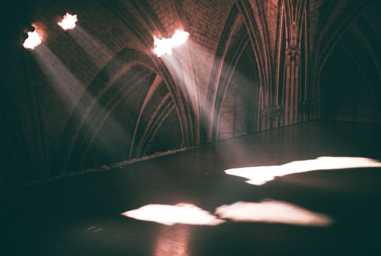 Contoh Sifat-Sifat Cahaya dan Penjelasannya Secara Lengkap - Semua