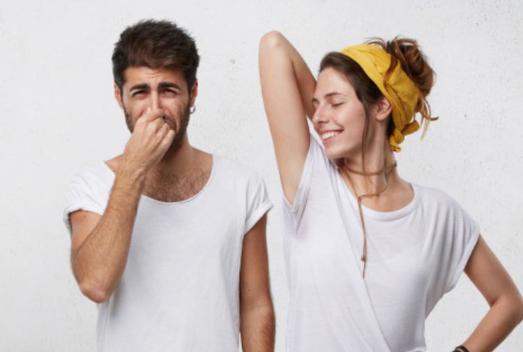 9 Penyebab Bau Badan  Cara Mengatasinya Sehatq