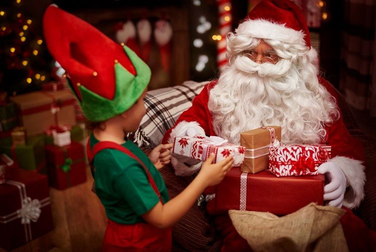 Identik dengan Perayaan Natal, Ini 4 Perbedaan Sinterklas dan Santa