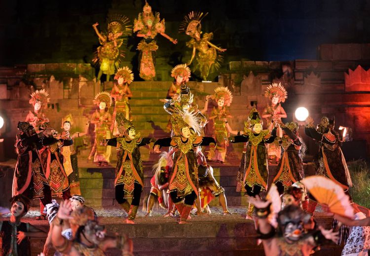 Budaya Panji di Tatar Sunda, Meresap Ranah Islam dan Filosofis