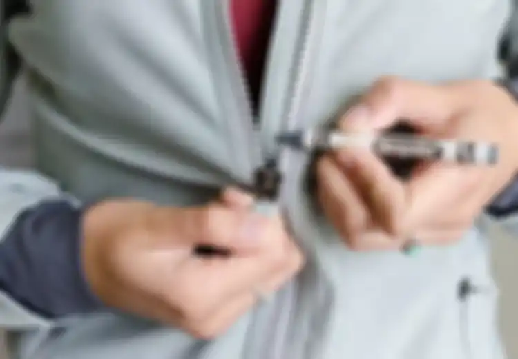Jangan Dibuang, Pakaian Kesayangan yang Rusak  Bisa Diperbaiki Sendiri, Lho