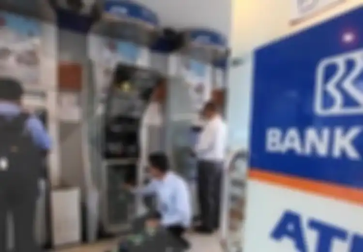 Demi 'Uang Gaib', Teller BRI Ini Transfer Rp1,2 M ke Sejumlah Rekening Secara Ilegal
