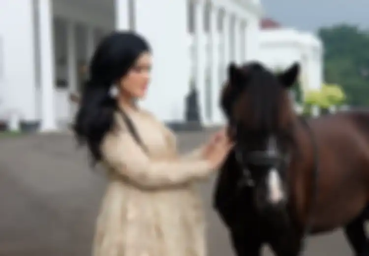 Kahiyang Ayu Hamil, Netizen Bilang 'Tambah Cantik'! Ternyata Aura Ibu Hamil Memang Beda, Ini Penjelasannya