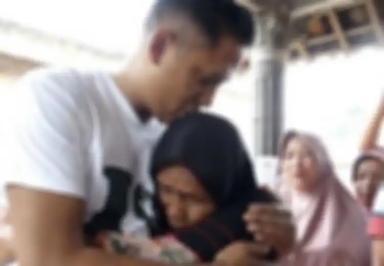 Mengharukan, Diadopsi Keluarga Belanda 40 Tahun Lalu, Laki-laki Indonesia Ini Akhirnya Bertemu Ibu Aslinya