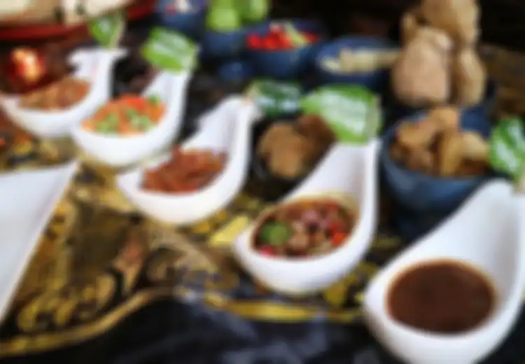 Anda Penyuka Makan Pedas? Berbahagialah, Sebab Ternyata Makan Sambal Punya 4 Manfaat Menakjubkan