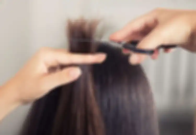  Jangan Langsung Dipotong, Ini Cara Mudah Mengatasi Rambut Kering dan Patah!