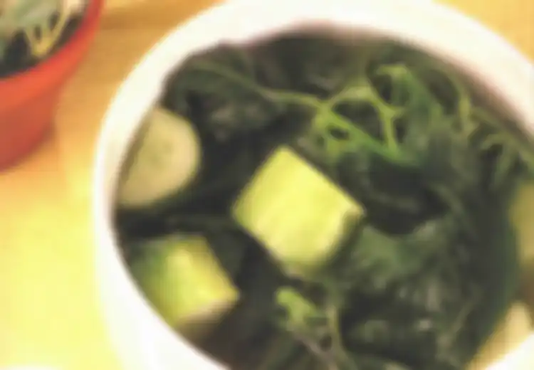 Menu Buka Puasa: Sayur Bening Bayam dan Mentimun yang Segar dan Sehat