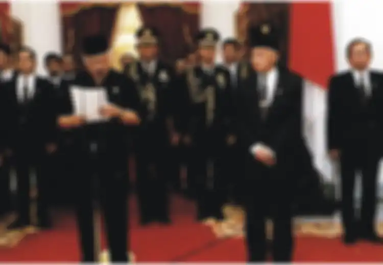 Senyum Tipis hingga Badan Kurus Karena Terlalu Sering Puasa, Begini Keadaan Soeharto Setahun Usai Dirinya Lengser, Mahasiswa yang Datangi Kediamannya Dibuat Tak Percaya dengan Apa yang Dilihatnya